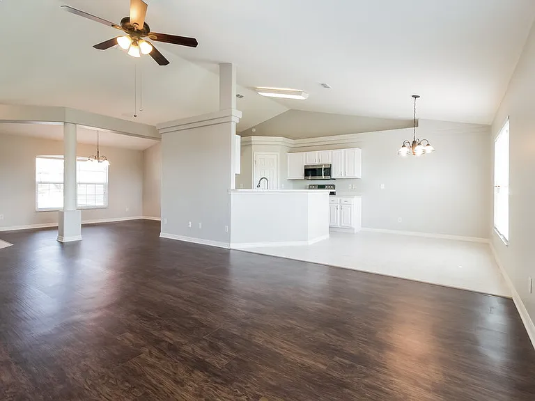 1625 Nightfall Dr — Photo 5