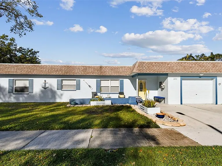 12252 Eldon Dr — Photo 11