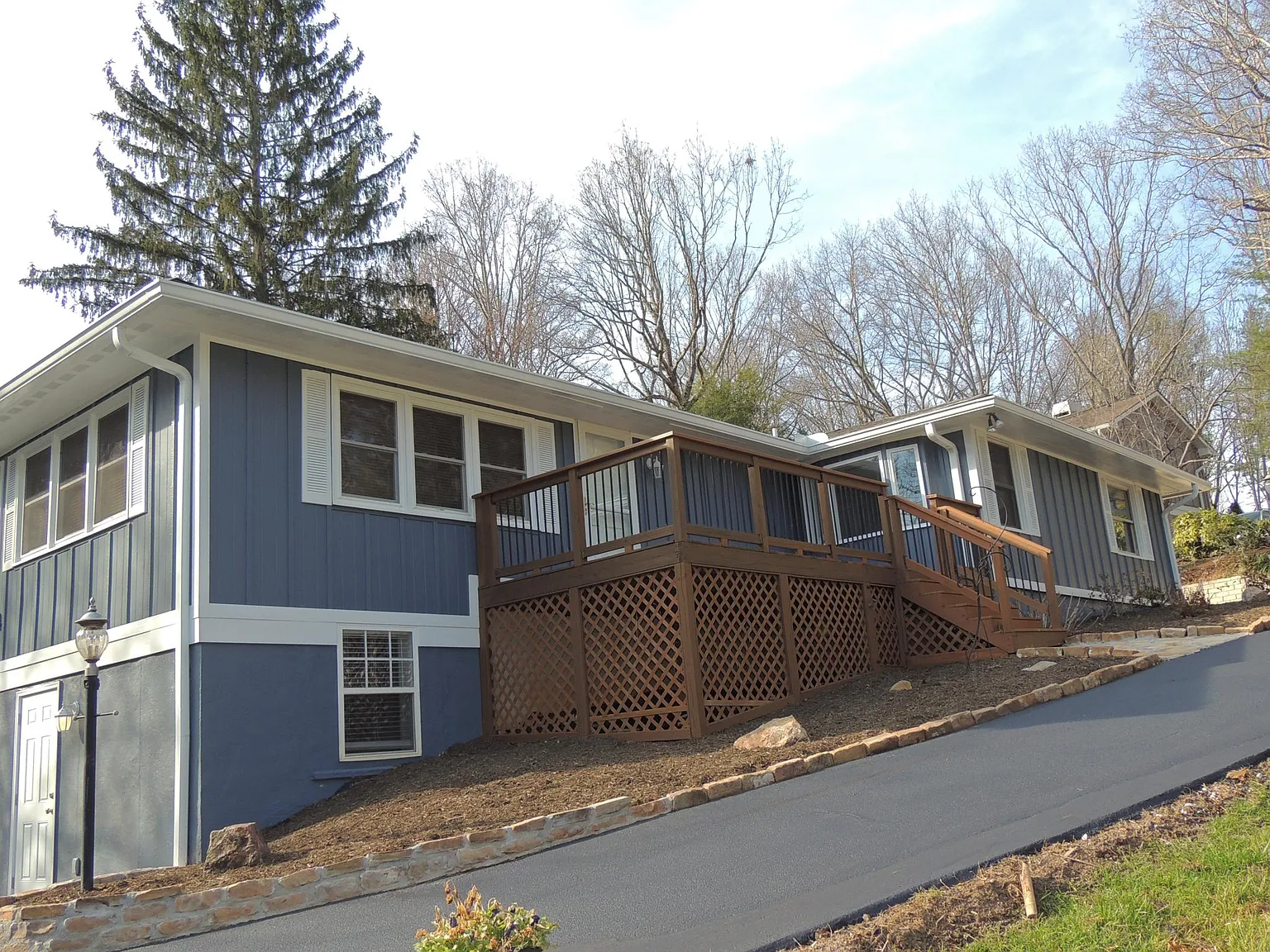 4 Weston Ln — Photo 2