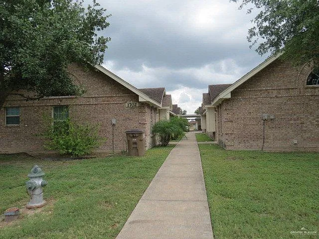 1702 Orlando St #B — Photo 14