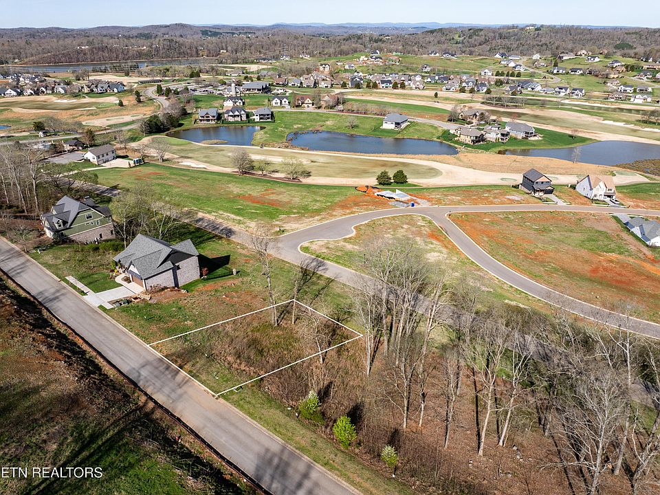 1st image of 967 Black Cove Ln