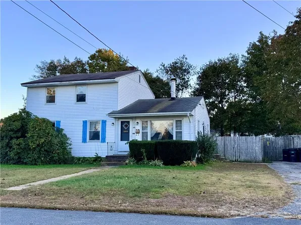 22 Lorraine Ave, Coventry, RI 02816