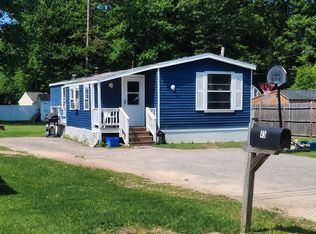 45 Boynton Ln, Seabrook, NH 03874