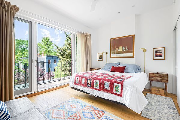 1st image of 99 2nd St #2