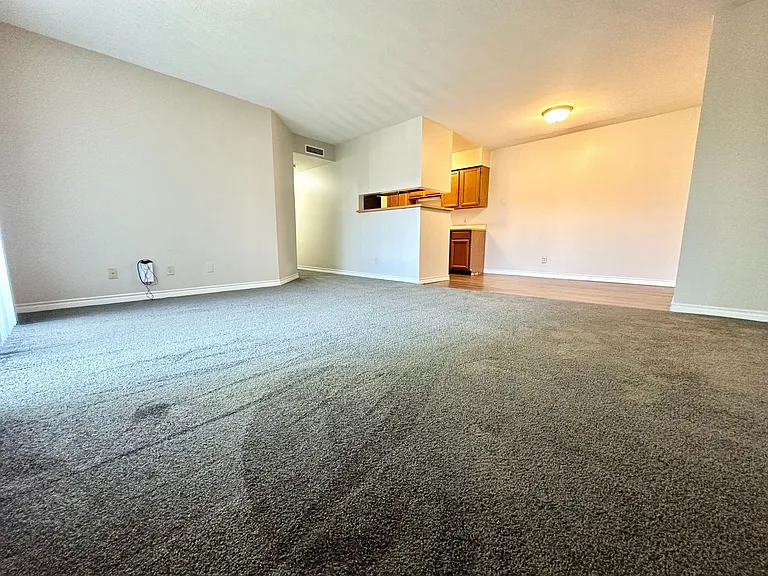 Parkview Apartments — Photo 22