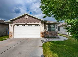 238 N Caleb Dr, North Salt Lake, UT 84054