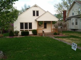 612 Locust St, Red Bud, IL 62278