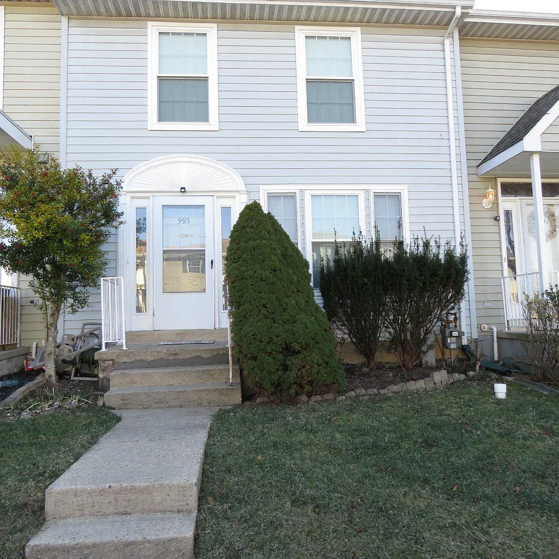 3 bed, 2.5 bath, 1800 sqft, $2,500 — Photo 1