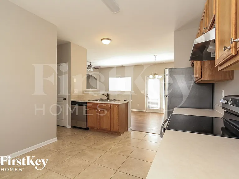 10544 Meadow Crossing Ln — Photo 7