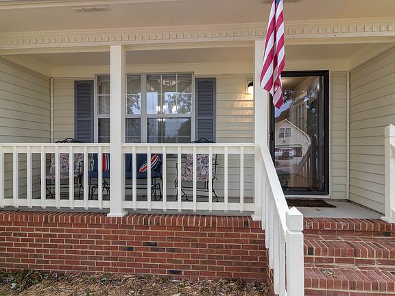 3rd image of 840 Kemp Meadow Dr