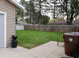 511 Monica Ln, Onalaska, WI 54650