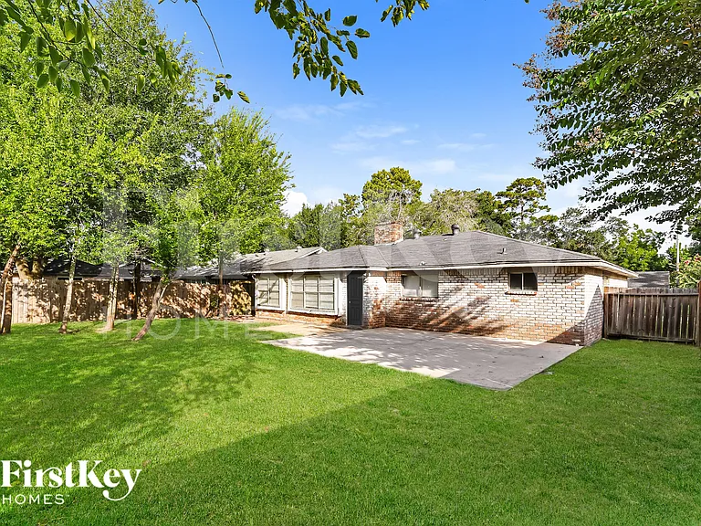 4426 Adonis Dr — Photo 18
