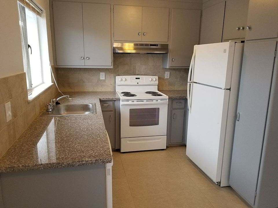 1st image of 2017 Murchison Dr APT 7