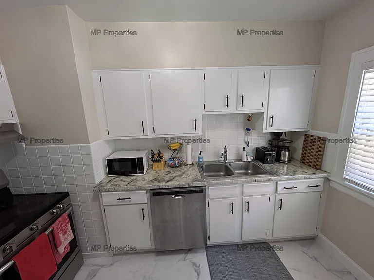 1302 Hathaway Ave #1 — Photo 12
