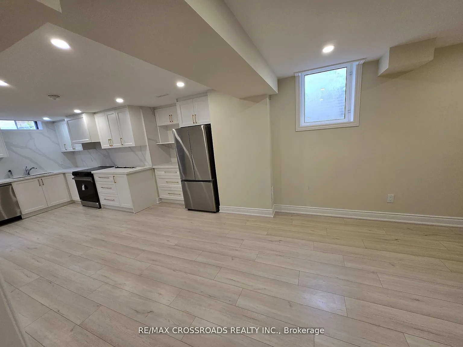 2 bed, $2,500 — Photo 2