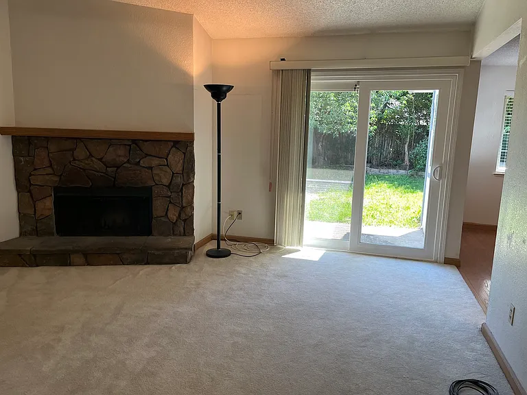9353 Aizenberg Cir — Photo 4
