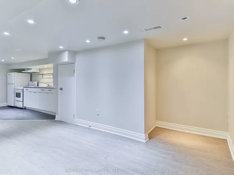 281 Symington Ave — Photo 9