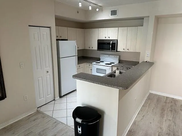 1803 N Flagler Dr #312 — Photo 6
