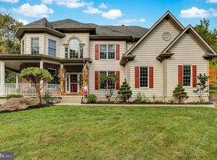 623 Oregon Rd, Mohnton, PA 19540