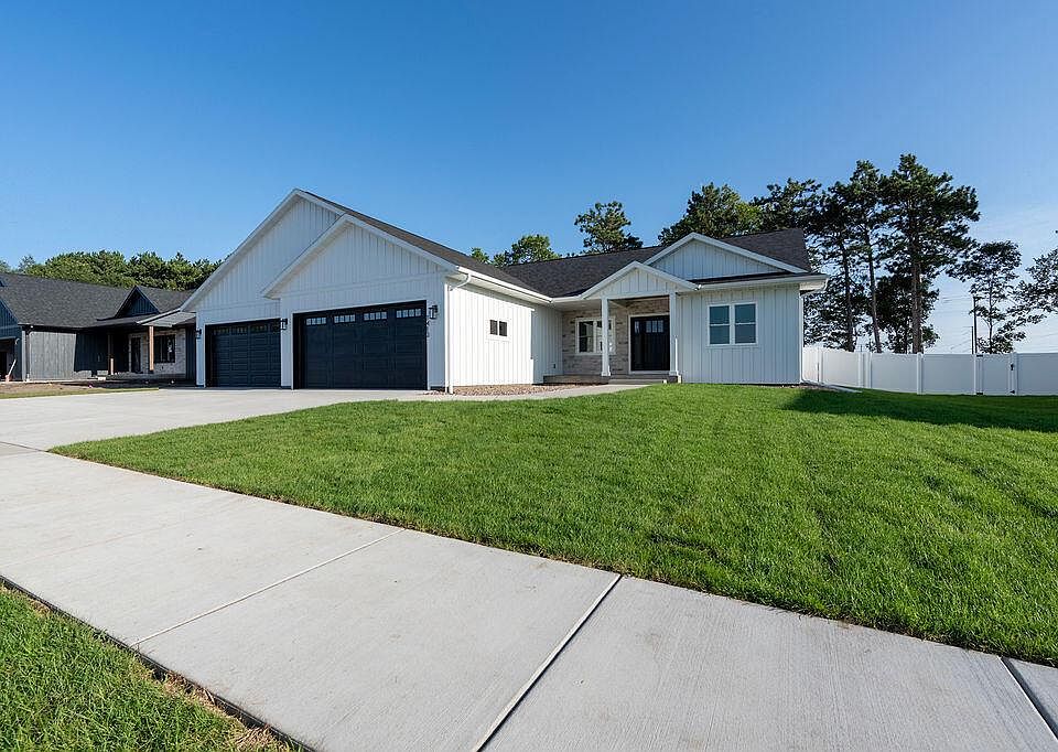 1st image of 1413 Herb LANE