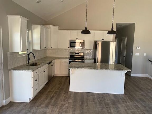 4th image of 165 Frontier Way