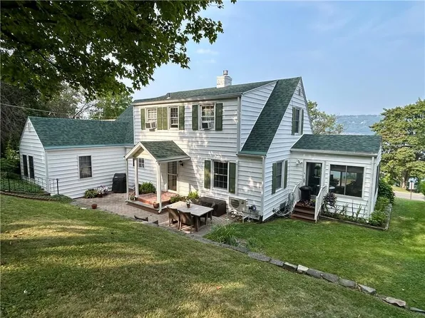 86 Salt Point Rd, Watkins Glen, NY 14891