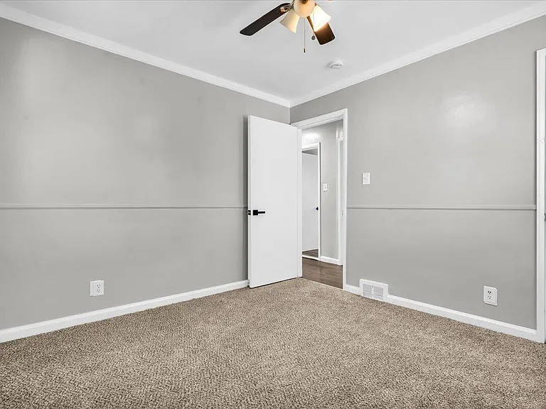 11577 Somerset Ave — Photo 13