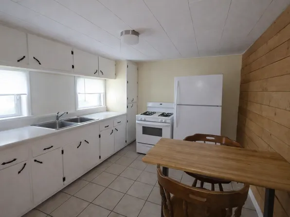 113 S Haynes St, Poplarville, MS 39470