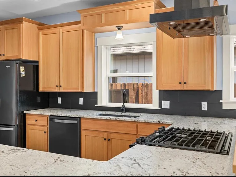 245 Wintersage Cir — Photo 14