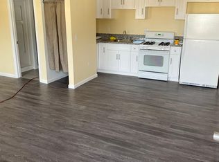 11824 Freeman Ave, Hawthorne, CA 90250