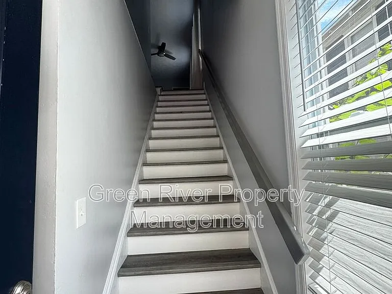 2803 College St — Photo 3