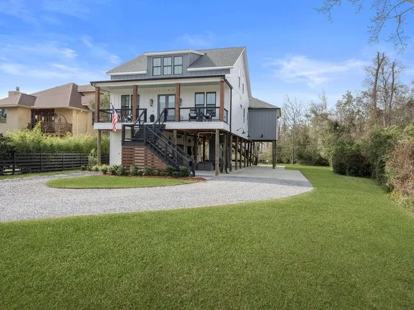 1122 Main St, Madisonville, LA 70447