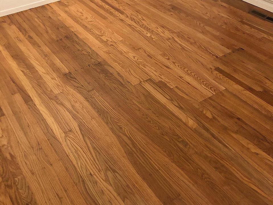 Oak floor through the house