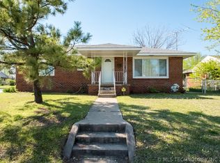 7842 E 2nd St, Tulsa, OK 74112