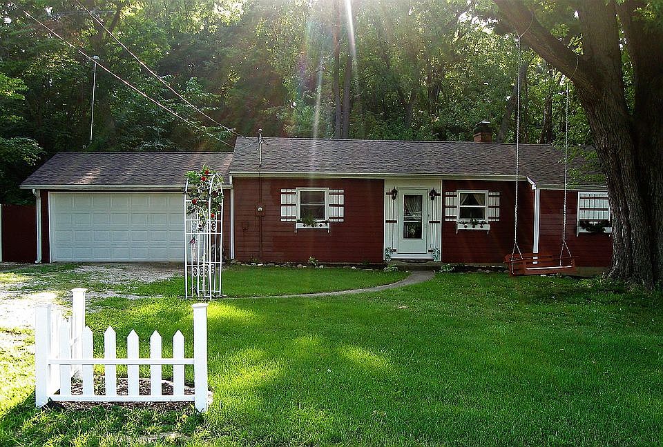 1st image of 644 S Coal Creek Dr