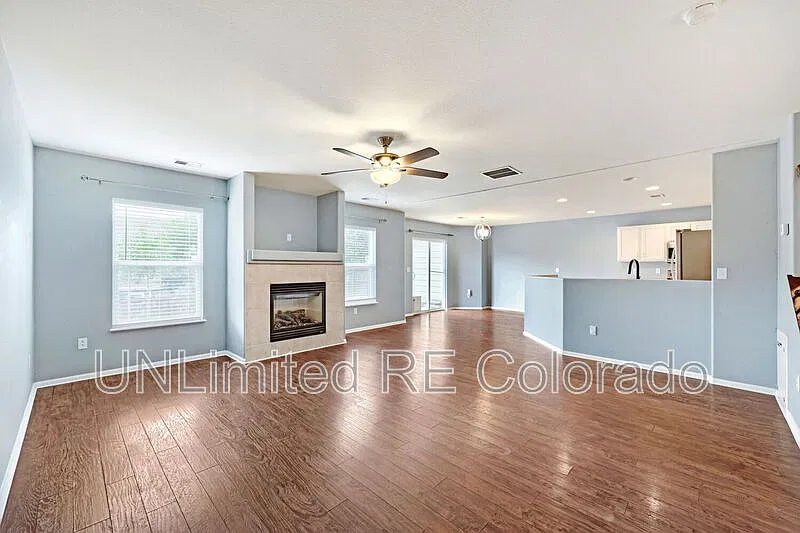 3 bed, 1592 sqft, $2,500 — Photo 4
