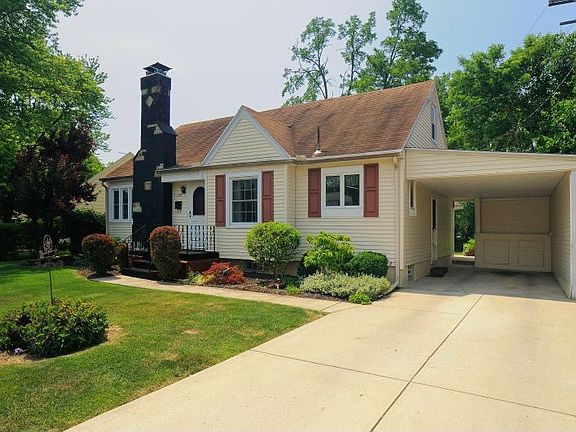 2nd image of 518 Winden Ave