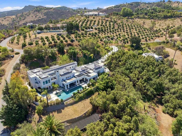 30306 Via Maria Elena, Bonsall, CA 92003