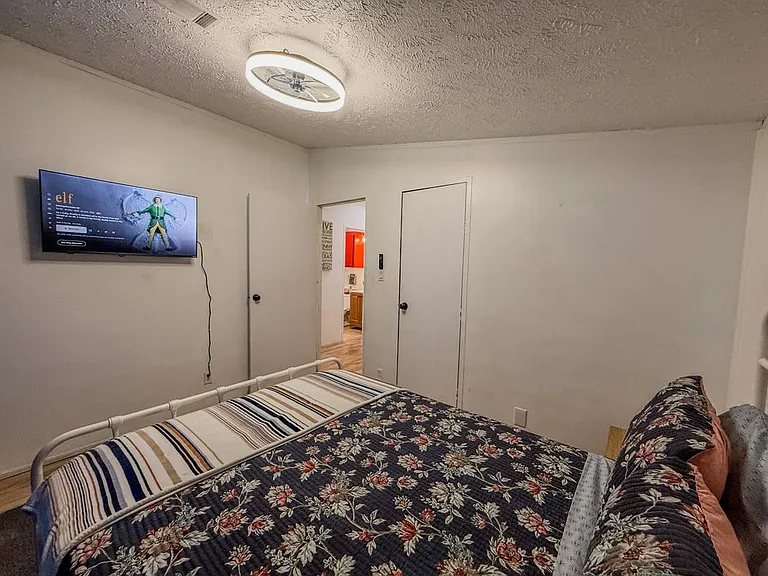 2015 Holly St — Photo 13