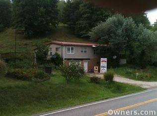 5122 Ripley Rd, Reedy, WV 25270