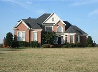 104 Lazy Willow Ct, Williamston, SC 29697