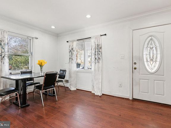 4th image of 6947 Decatur St