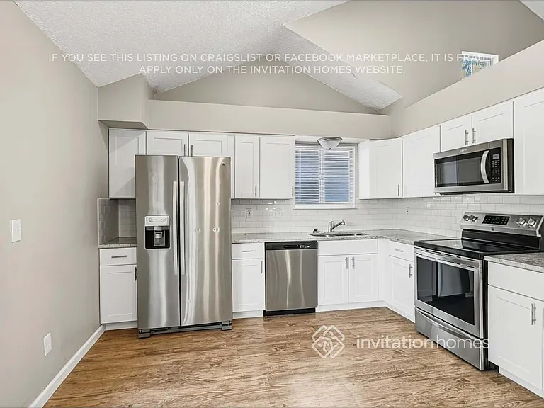 1162 W 132nd Pl — Photo 7