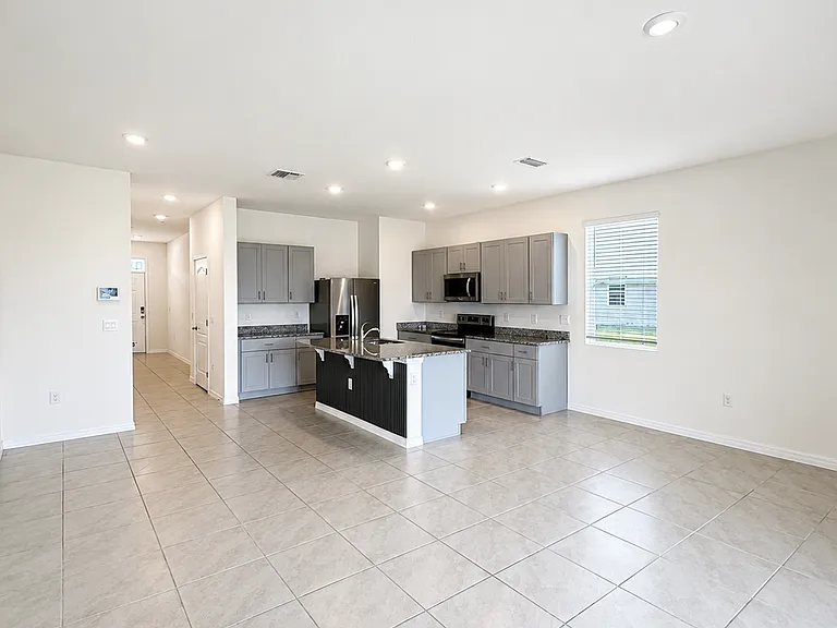 1470 Isleta Loop — Photo 6