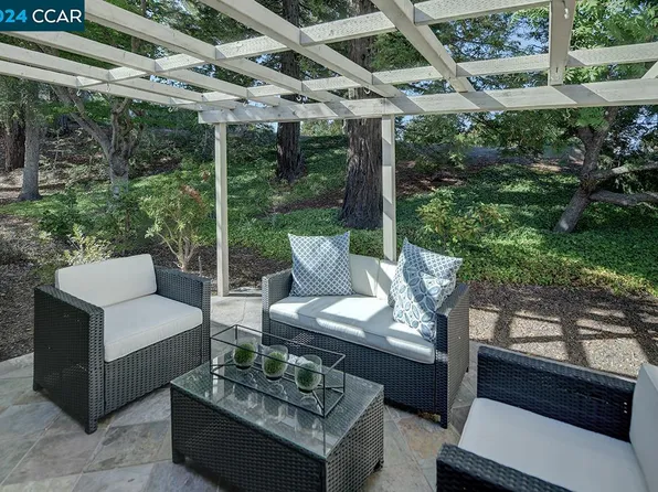 2705 Ptarmigan Dr APT 1, Walnut Creek, CA 94595