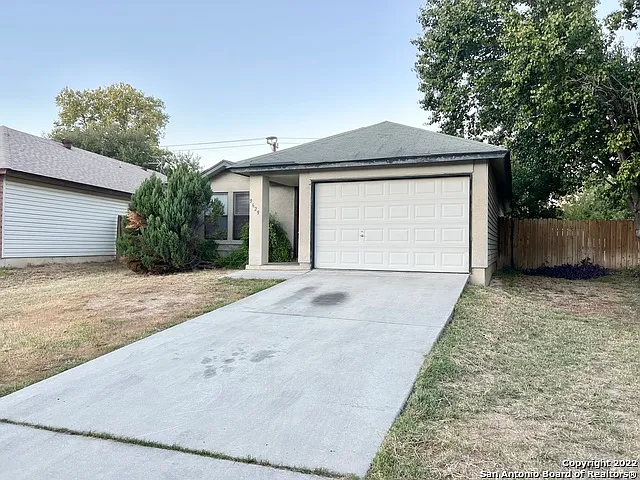 Building Photo - 9629 Green Plain Dr