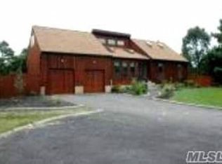 11 Island Bay Ave, Middle Island, NY 11953