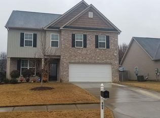 909 Piedmont Dr, Locust Grove, GA 30248