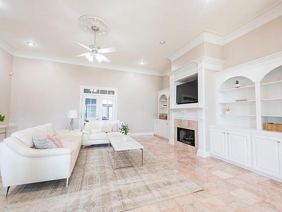 2nd image of 128 Shay Dr