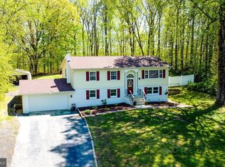 942 Grace Rd, Huntingtown, MD 20639